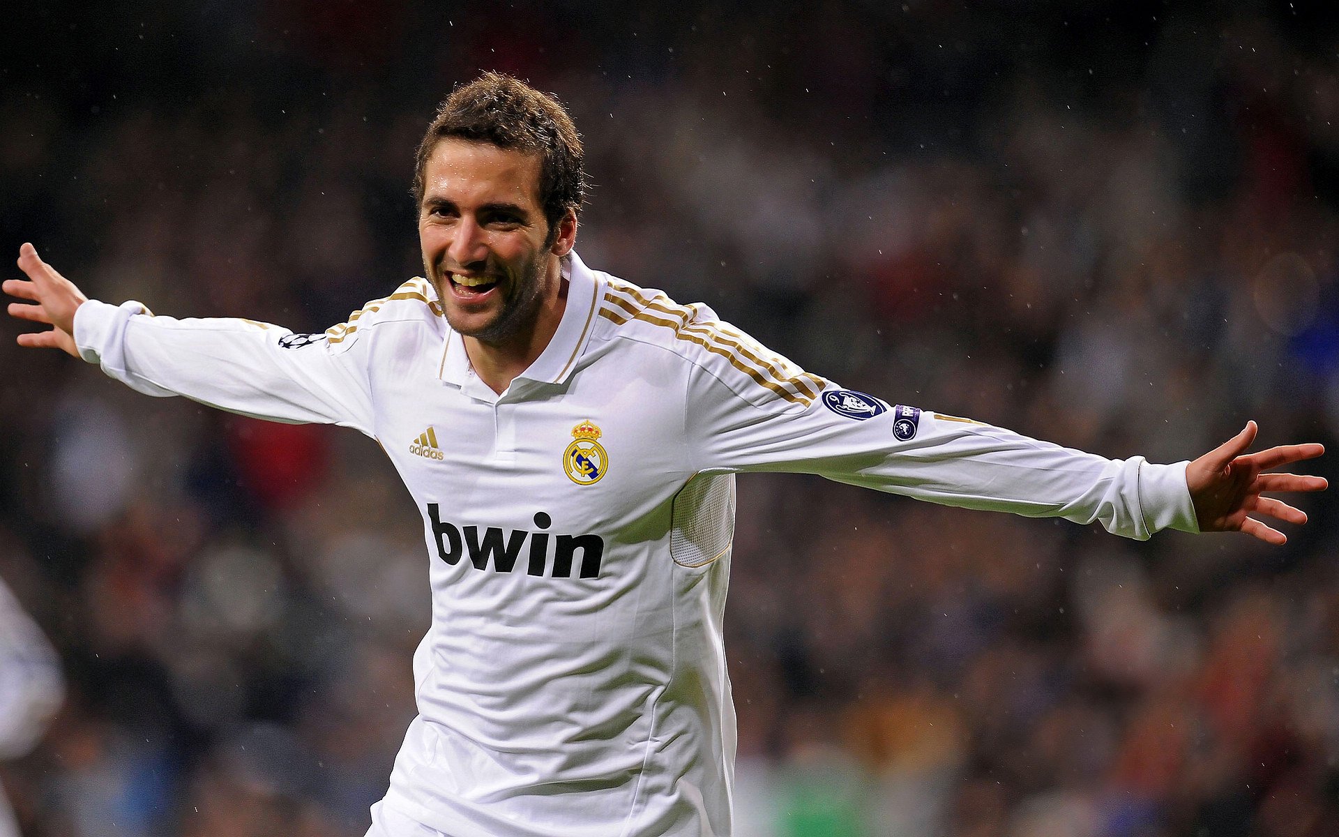 曼城遭遇惨败后连续三轮取得胜利，曼城遭遇惨败后连续三轮取得胜利是哪一年